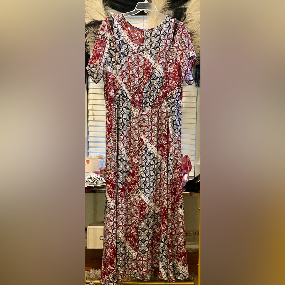 Red, Black & White Patchwork Cold Shoulder Maxi D… - image 4